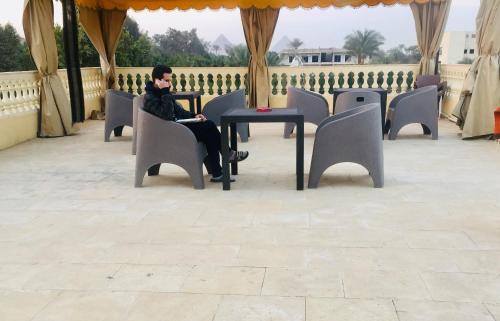 Гиза: Pyramids Empire Inn