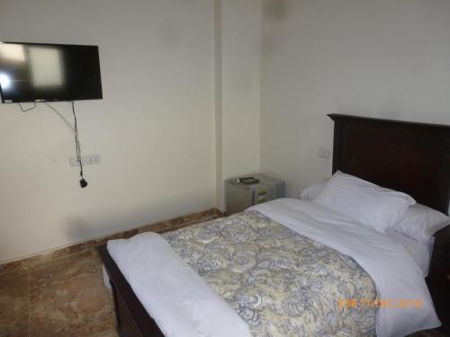 Гиза: Pyramids Empire Inn