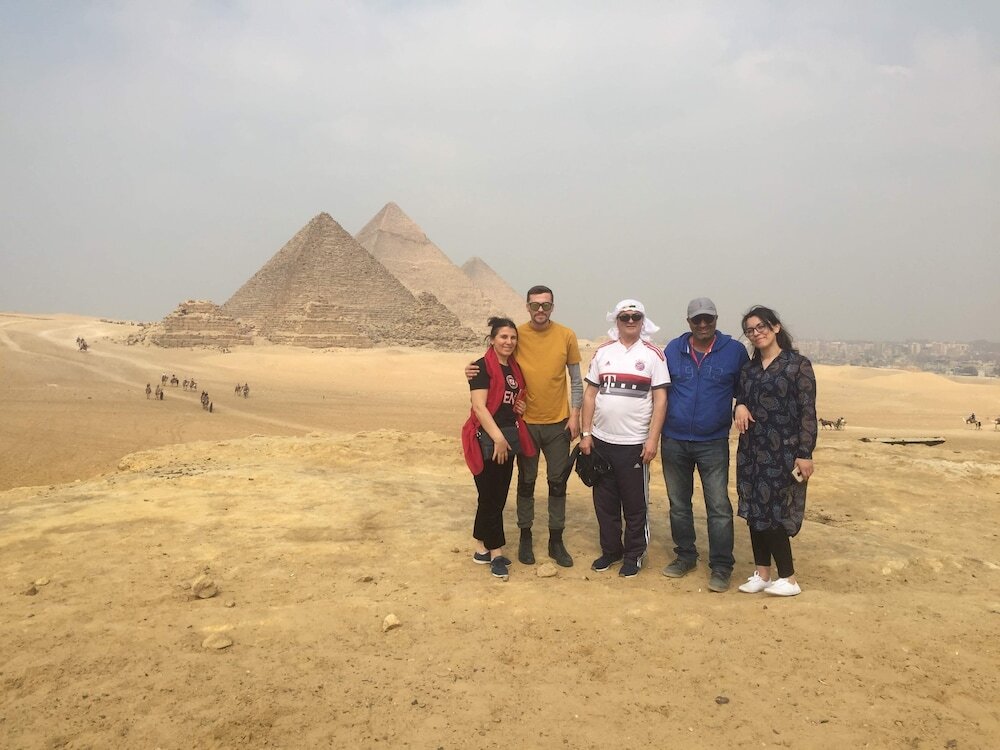 Гиза: Pyramids Empire Inn