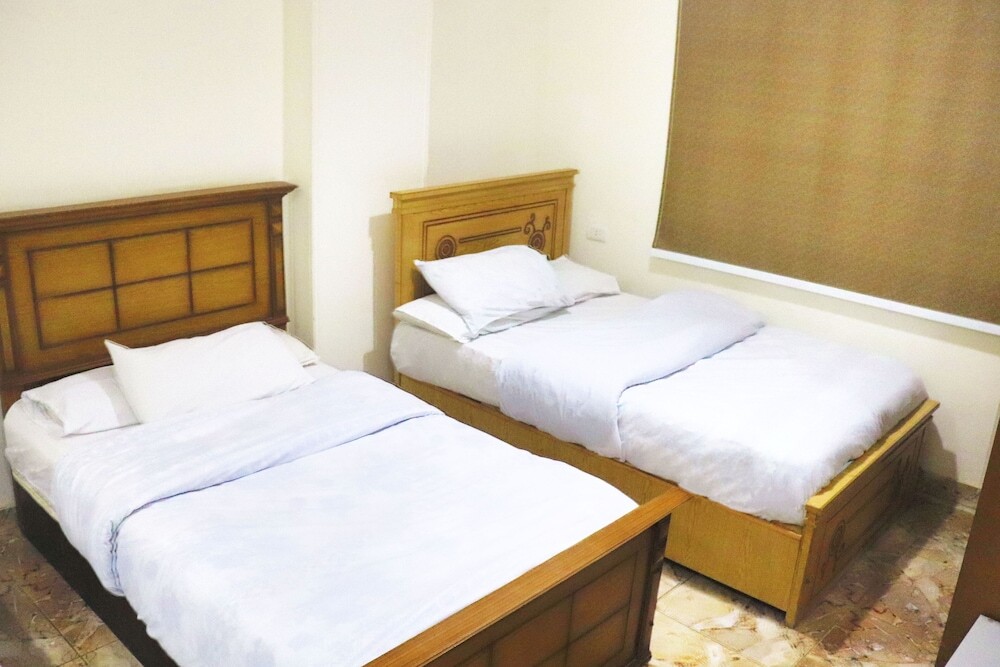 Гиза: Pyramids Empire Inn