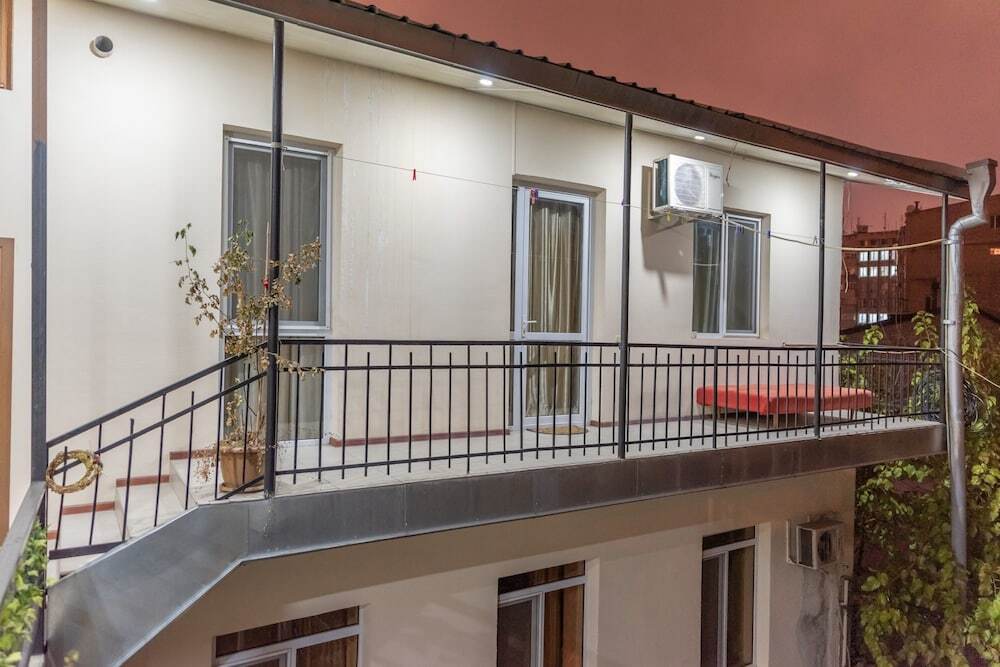 Ереван: ArtEast Hostel