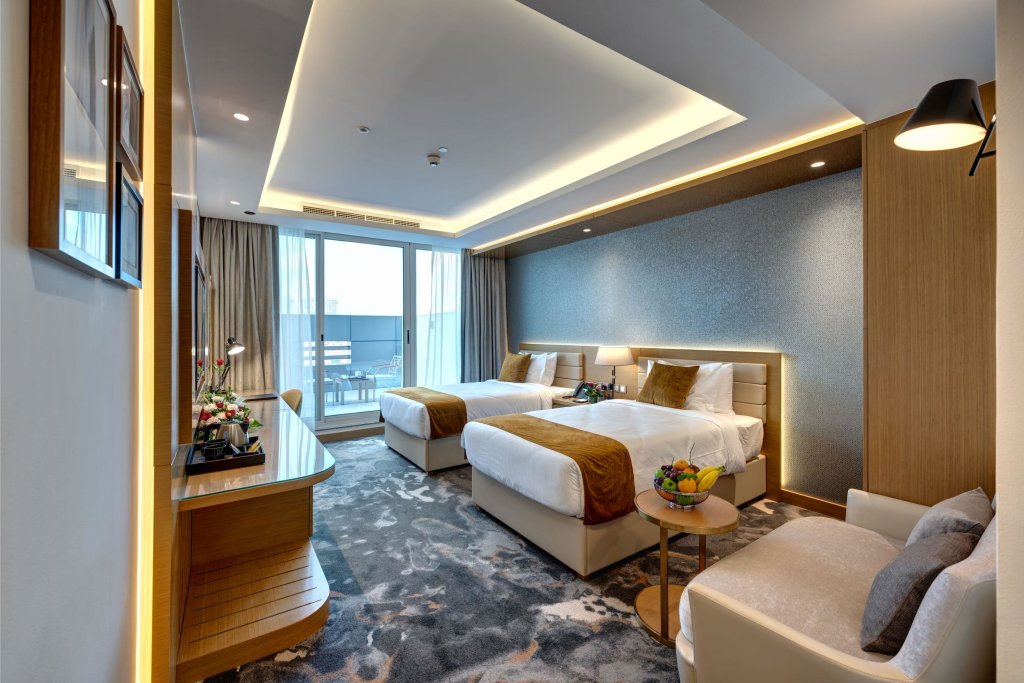 Дубай: The S Hotel Al Barsha