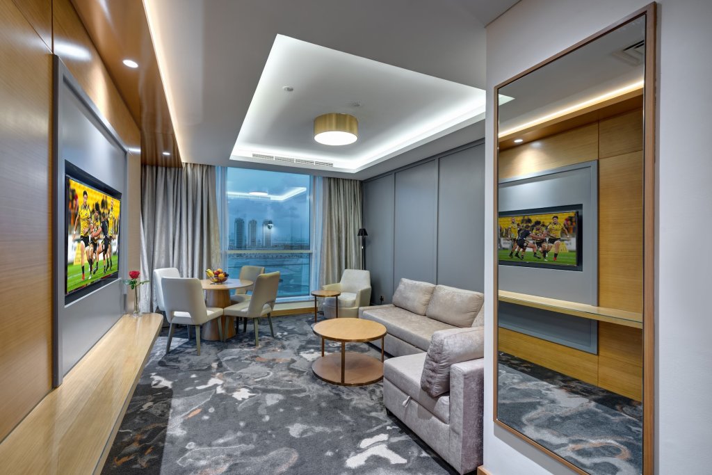 Дубай: The S Hotel Al Barsha