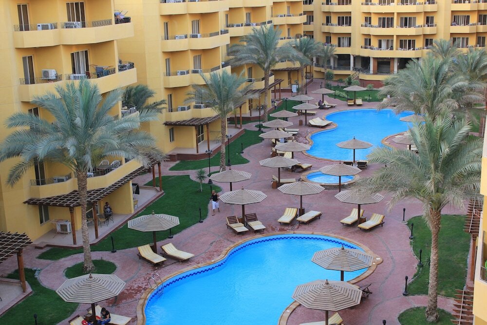 Хургада: Pool View Apart At British Resort 252