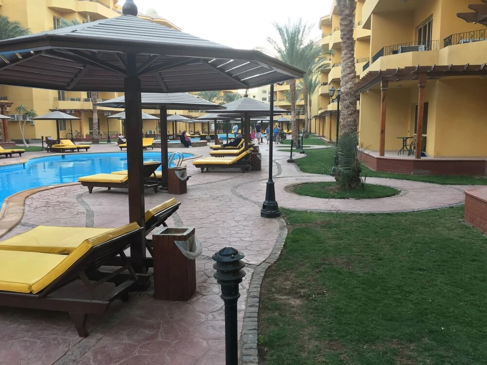 Хургада: Pool View Apart At British Resort 1532