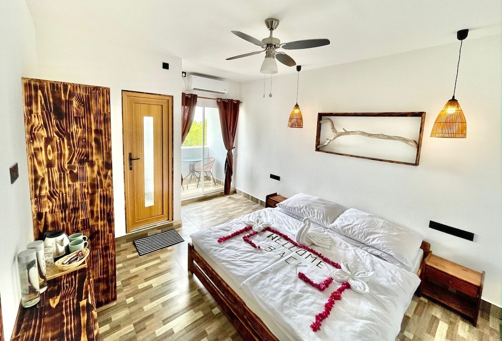 Диффуши: Dhiffushi Inn
