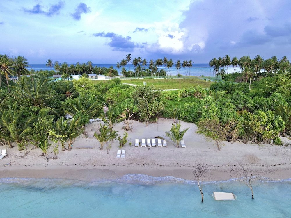 Диффуши: Dhiffushi Inn