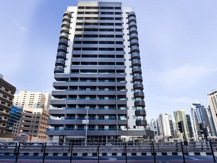 Дубай: OYO 144 Home Sheikh Zayed view Apartment