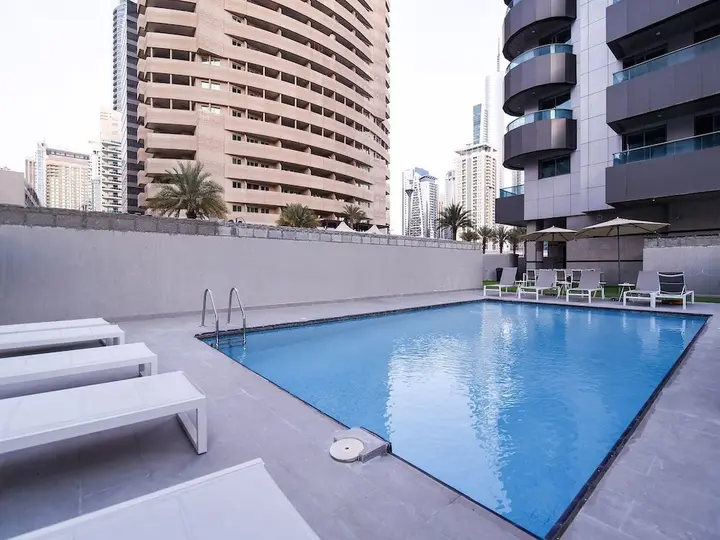 Дубай: OYO 144 Home Sheikh Zayed view Apartment