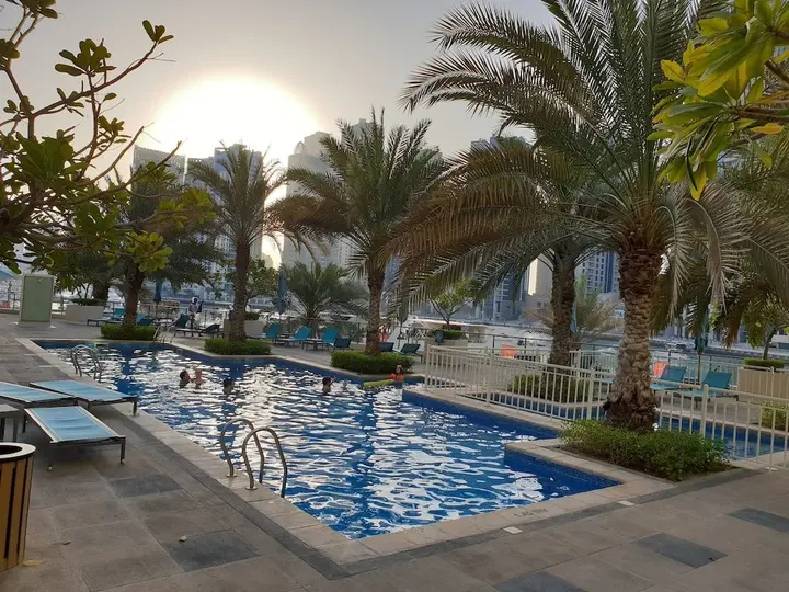 Дубай: Superb place 180 degrees marina sea view