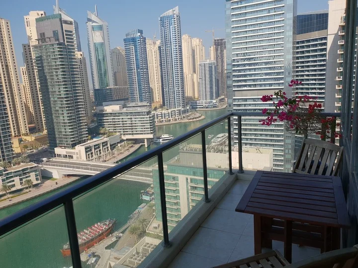 Дубай: Superb place 180 degrees marina sea view