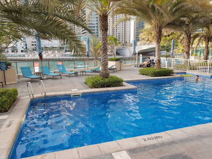 Дубай: Superb place 180 degrees marina sea view
