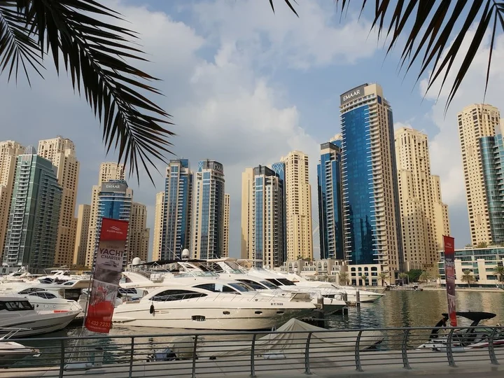 Дубай: Superb place 180 degrees marina sea view