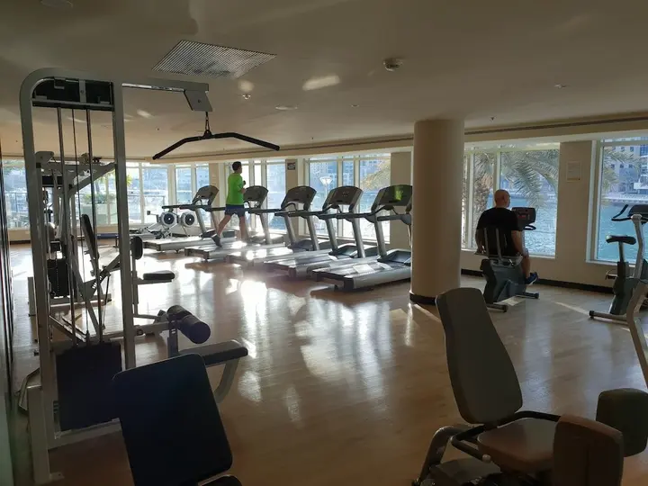 Дубай: Superb place 180 degrees marina sea view