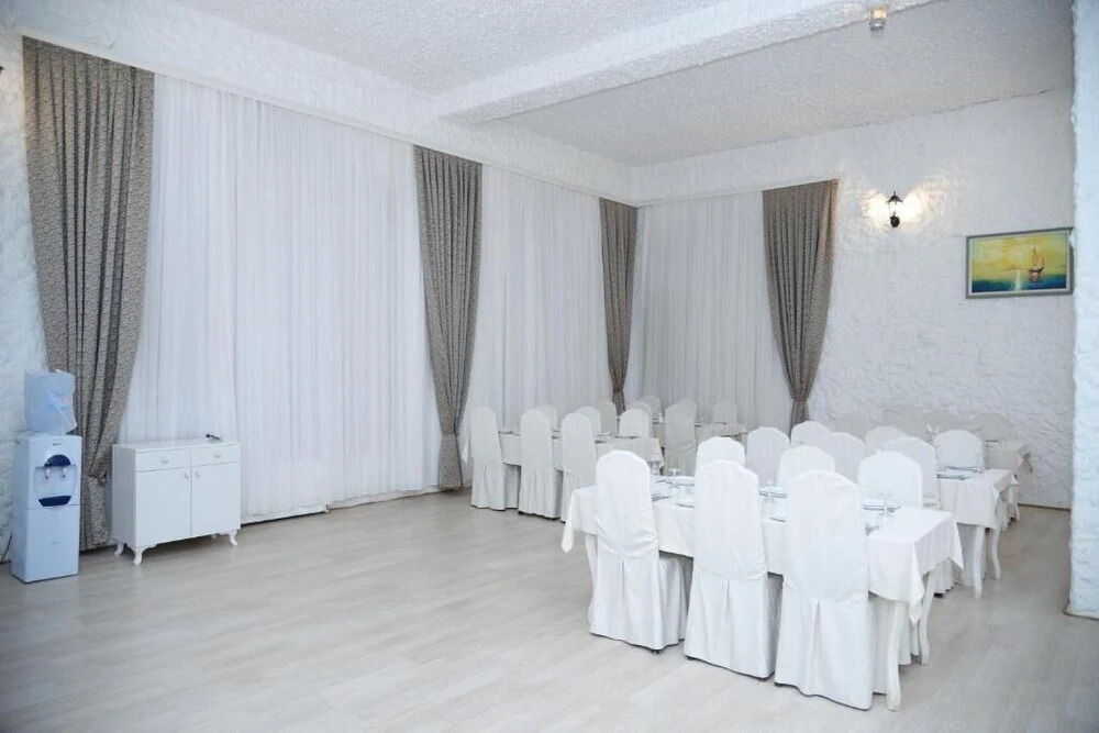 Баку: Deyirman hotel