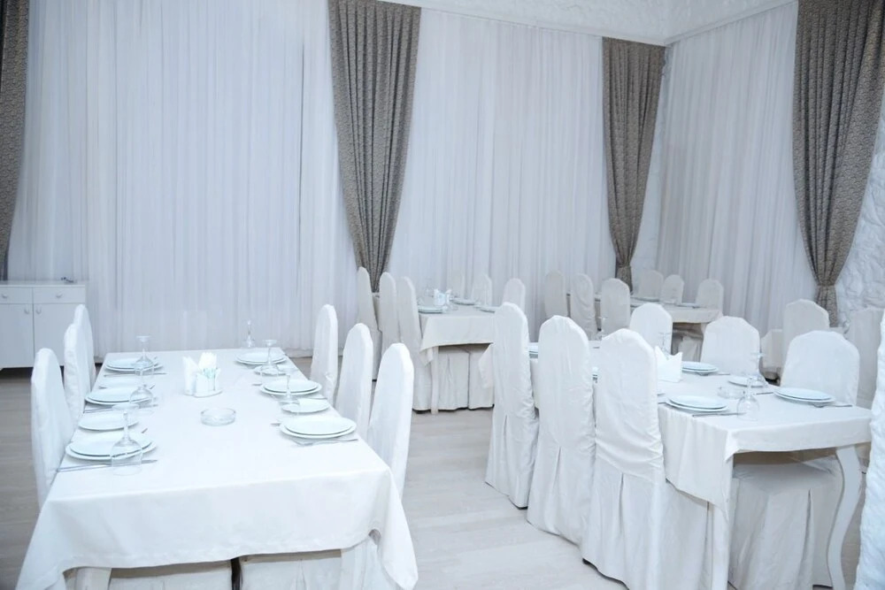 Баку: Deyirman hotel
