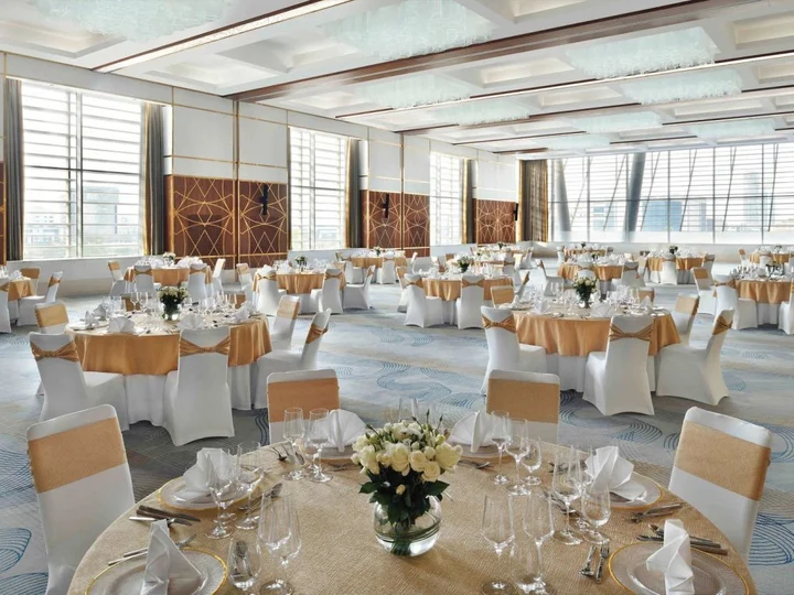 Дубай: Grand Plaza Mövenpick Media City