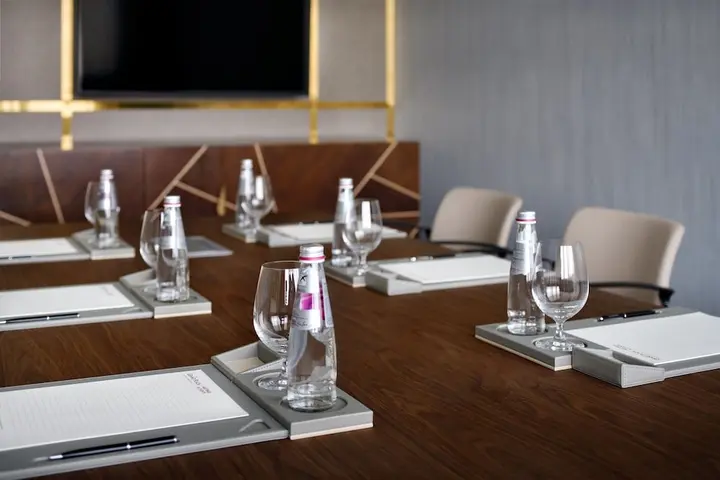 Дубай: Grand Plaza Mövenpick Media City