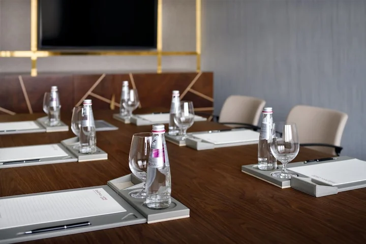 Дубай: Grand Plaza Mövenpick Media City