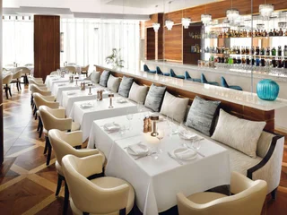 Дубай: Grand Plaza Mövenpick Media City
