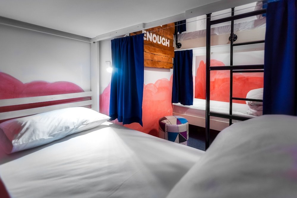 Баку: KAHA Hostel & Hotel