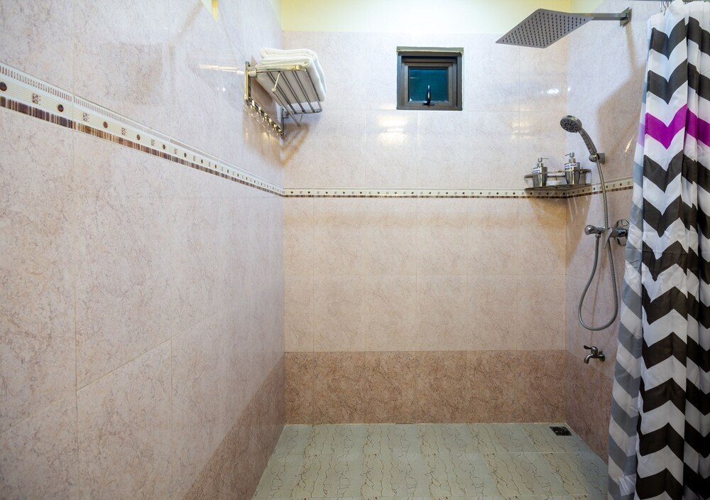 Укулхас: Paguro Villa