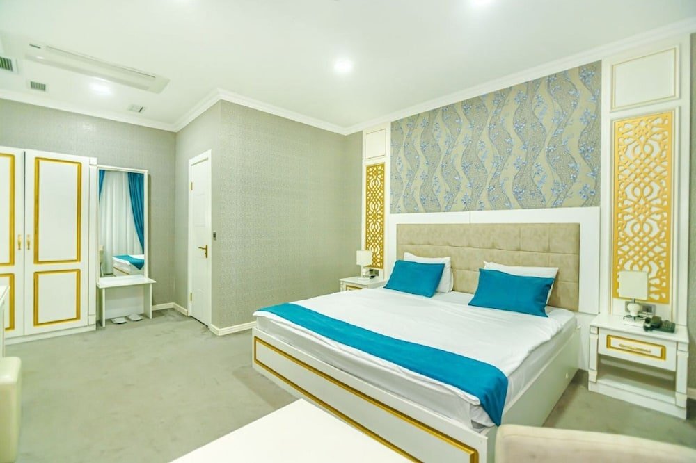 Баку: MenSen Hotel