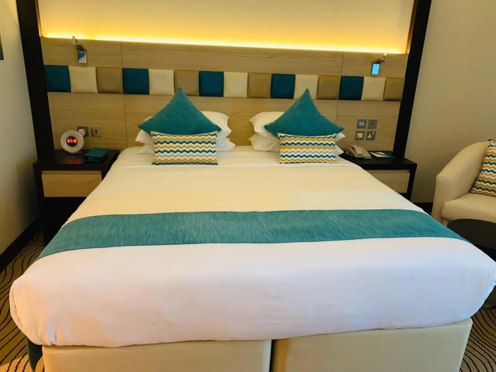 Дубай: City Avenue Hotel