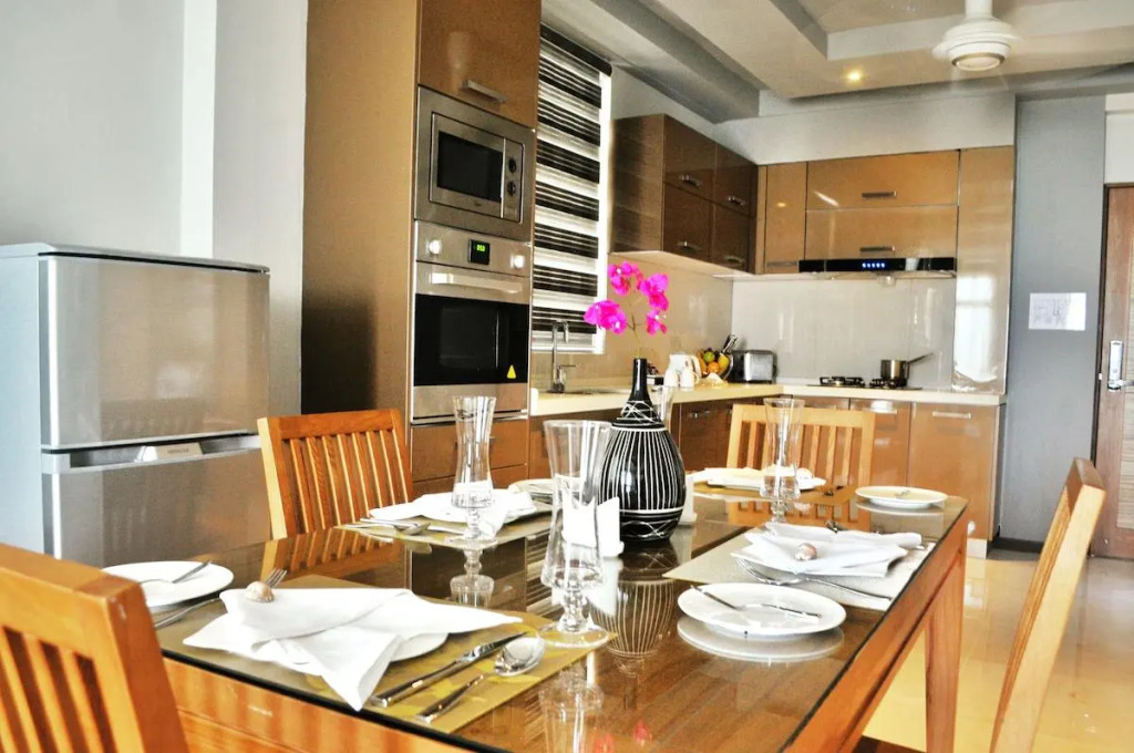 Хулхумале: Отель Airport Comfort Inn Premium