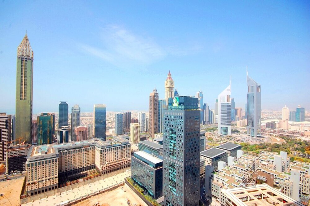 Дубай: Kennedy Towers - Burj Daman