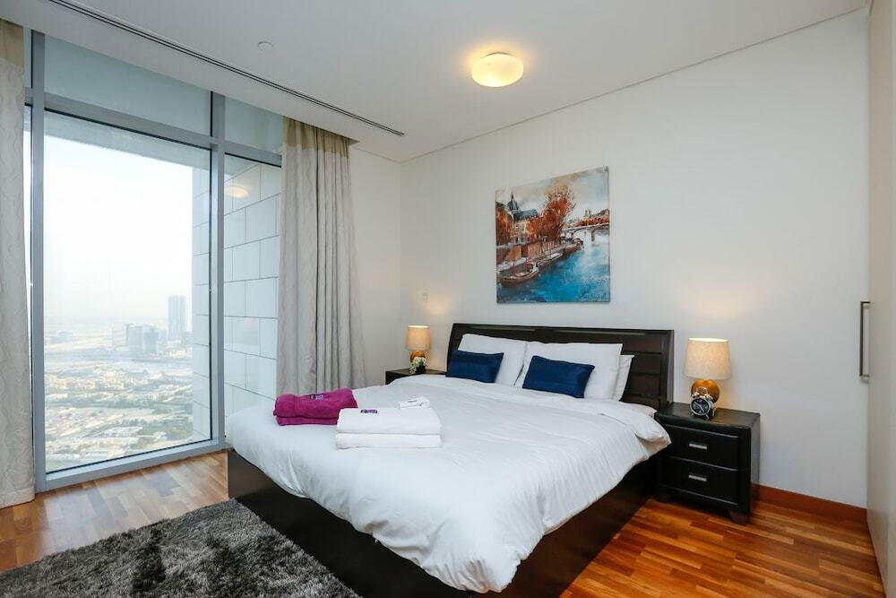Дубай: Kennedy Towers - Burj Daman