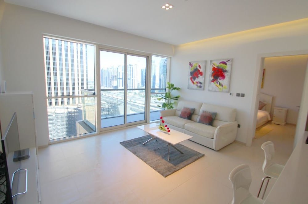Дубай: Kennedy Towers - West Avenue
