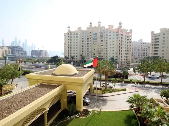 Дубай: Kennedy Towers - Al Haseer