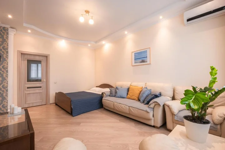 Казань: Apartment Adoratskogo 1A
