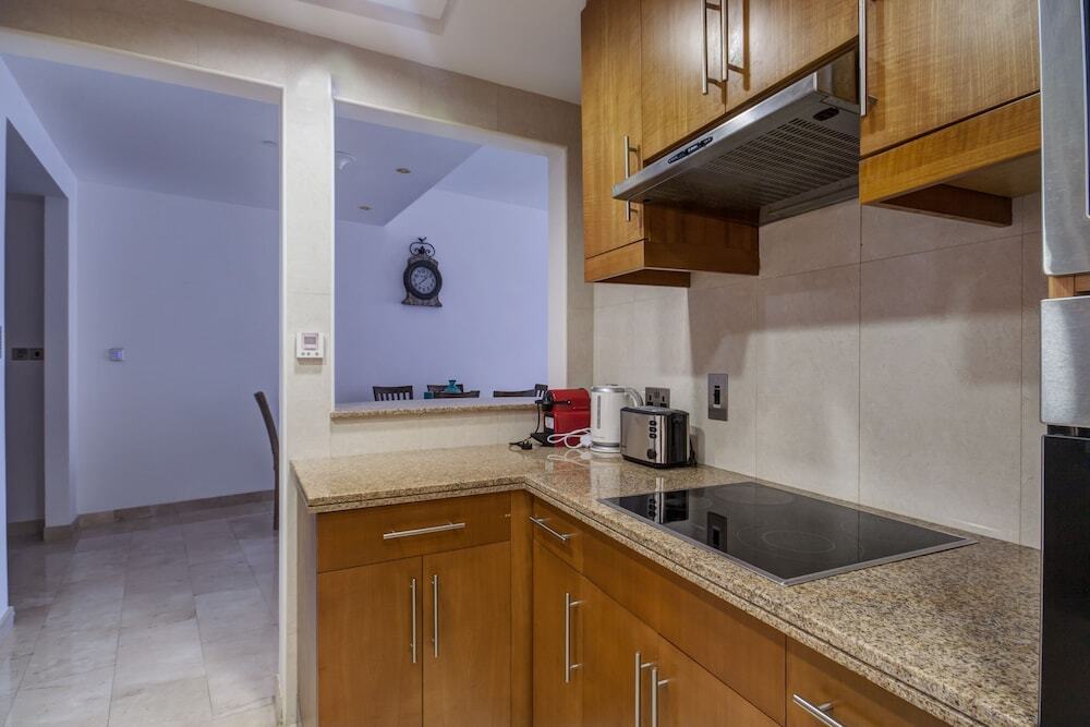 Дубай: Trident Grand  by Deluxe Holiday Homes