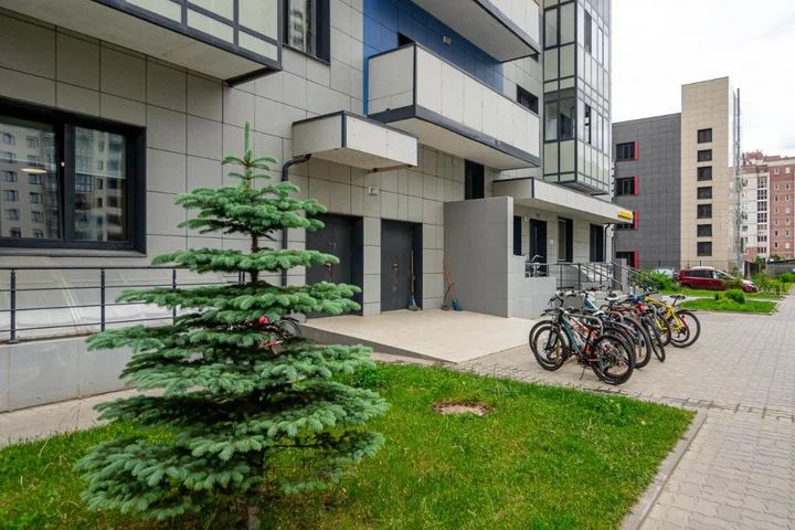 Казань: Apartment on Khakima 50