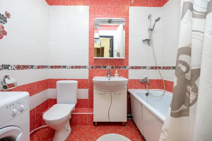 Казань: Apartment on Khakima 50