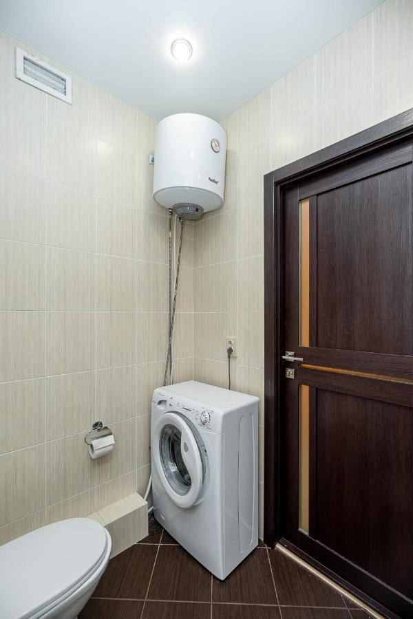 Казань: Apartment on Khakima 50