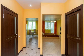 Казань: Apartment on Khakima 50