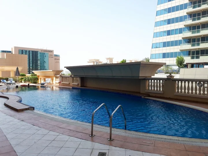 Дубай: HiGuests Vacation Homes - Marina Crown