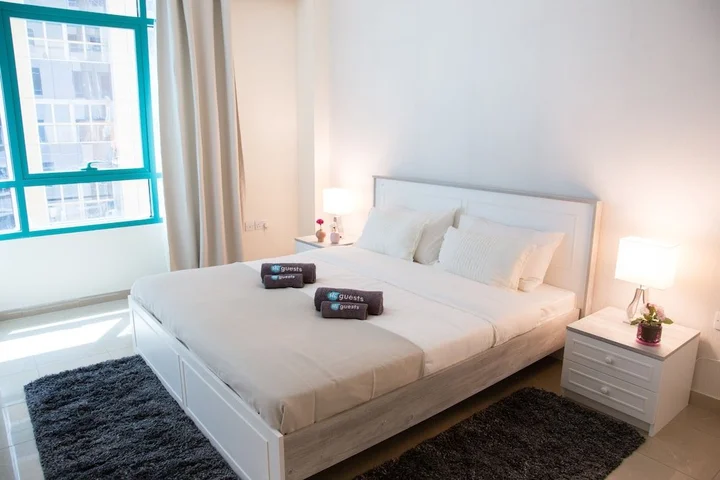Дубай: HiGuests Vacation Homes - Marina Crown