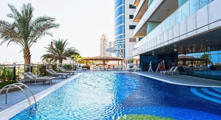 Дубай: HiGuests Vacation Homes - Dream Tower