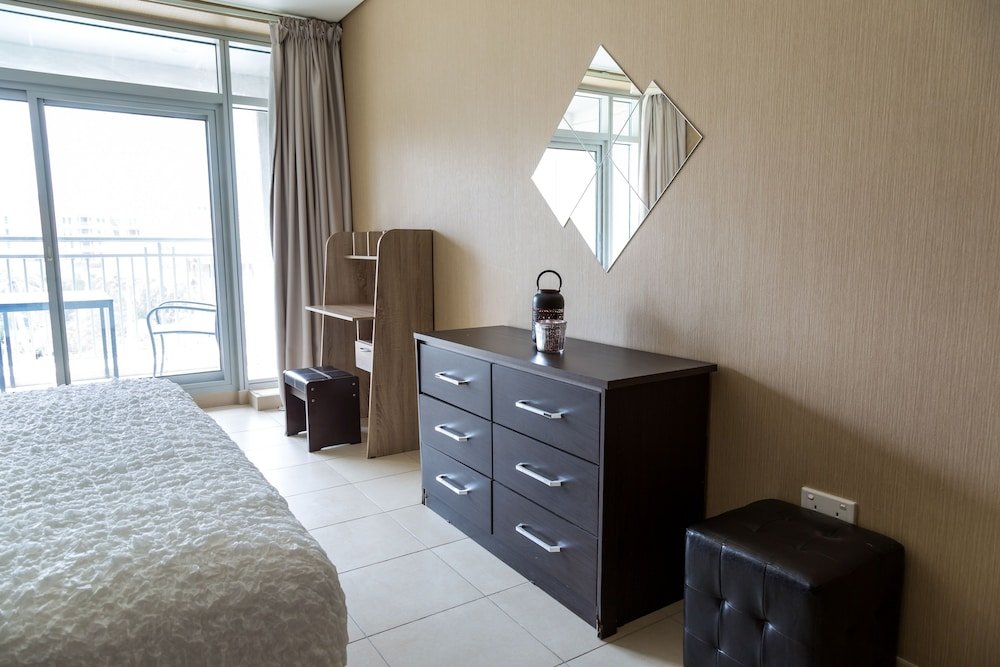 Дубай: HiGuests Vacation Homes - Burj Views