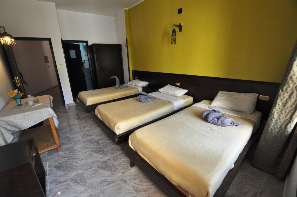 Луксор: El Nakhil Hotel