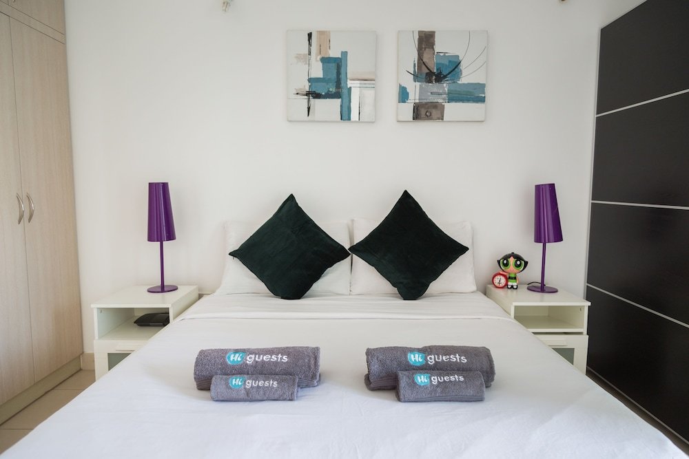 Дубай: HiGuests Vacation Homes - La Riviera