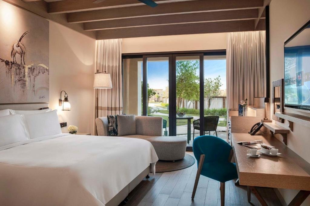 Абу-Даби: Saadiyat Rotana Resort and Villas