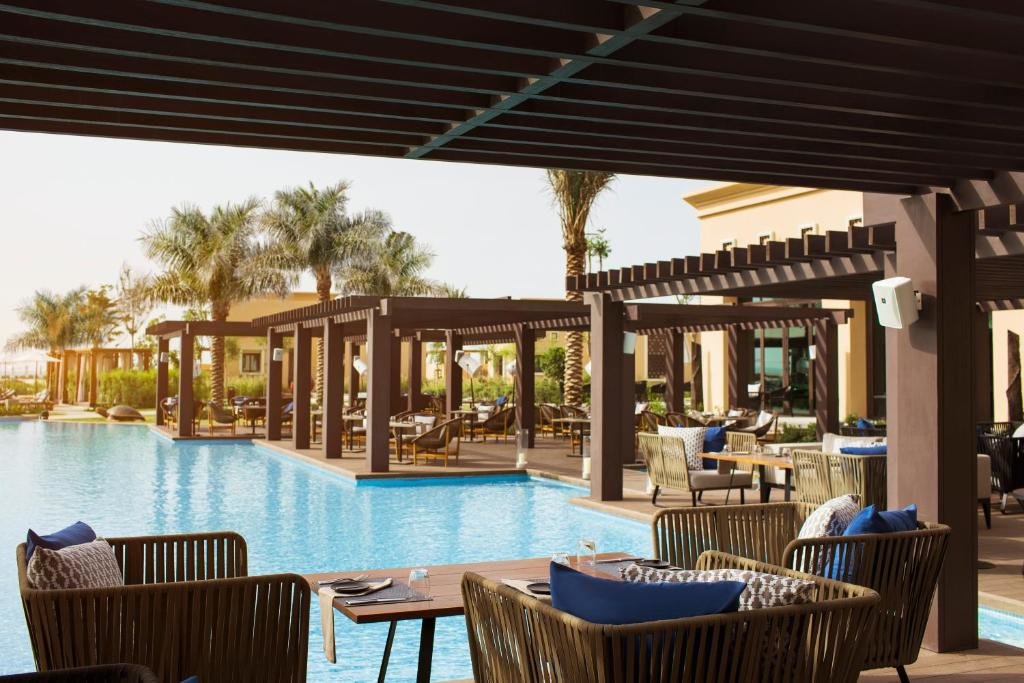 Абу-Даби: Saadiyat Rotana Resort and Villas