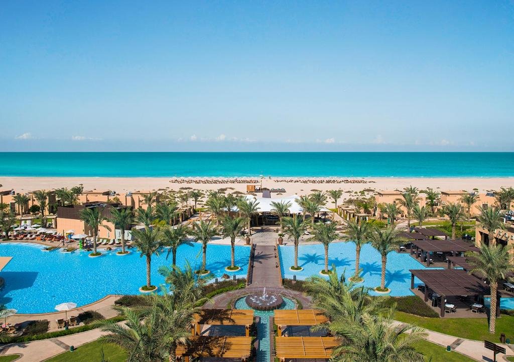 Абу-Даби: Saadiyat Rotana Resort and Villas