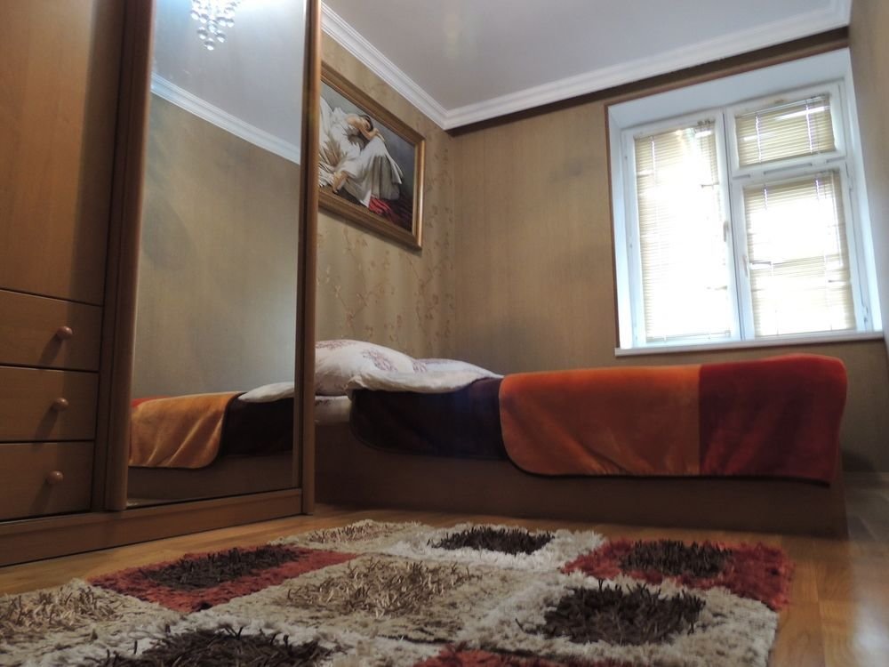 Баку: Apartment on Heydar Aliyev Ave