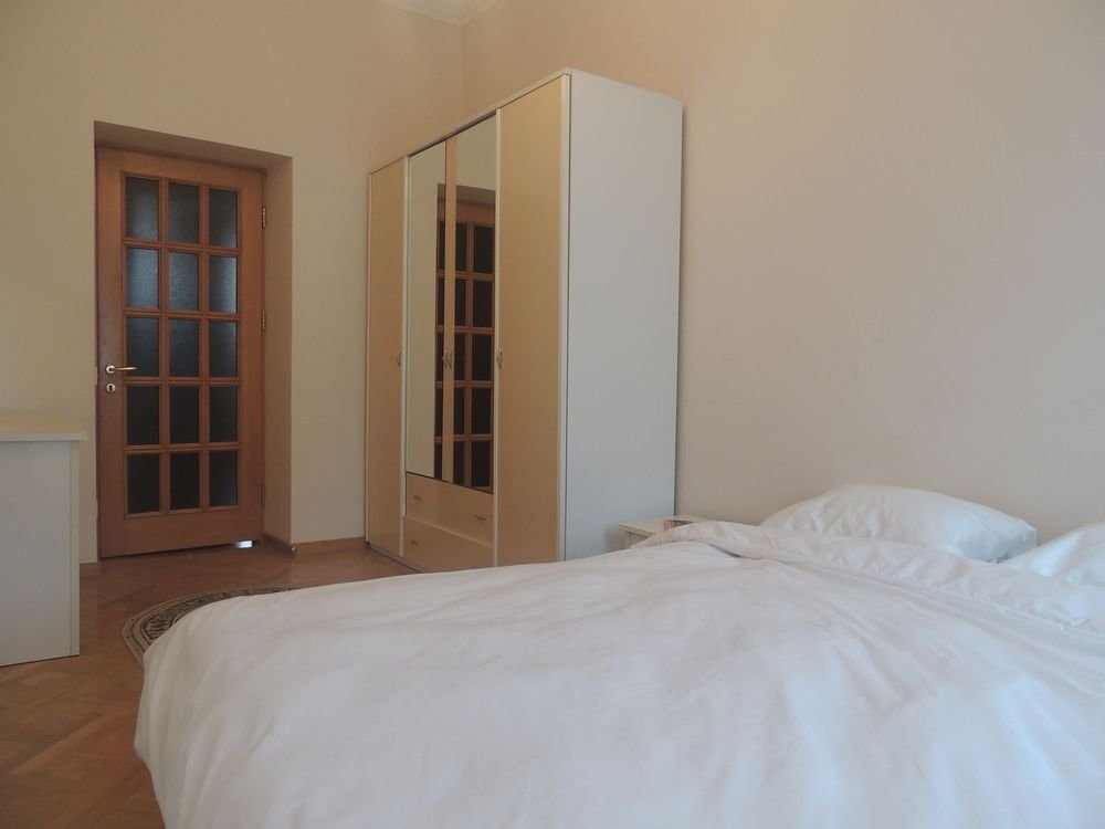 Баку: Apartment on Heydar Aliyev Ave